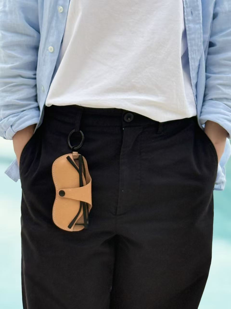 GLASSES CASE with D-RING